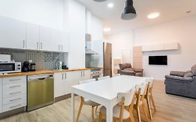 10 Pax, Ac, Wifi Gratis, Ciudad Artes Y Ciencias